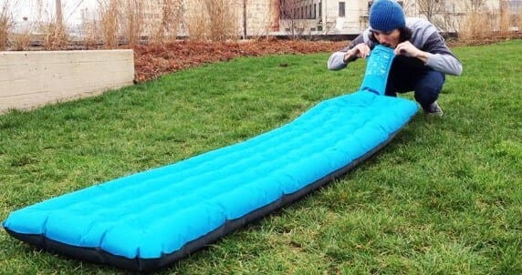 how to inflate an air mattress by utilizing breathing capability